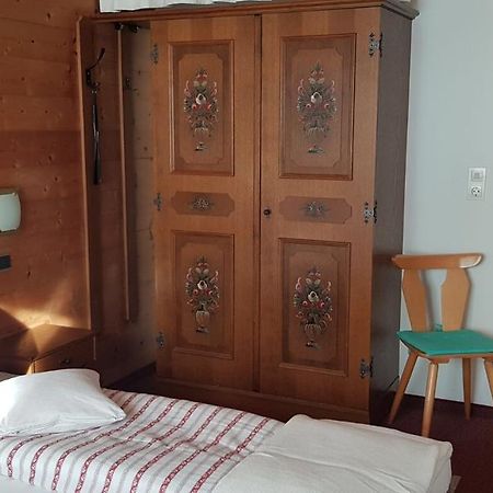 레오강 Pfindlhof B&B 외부 사진