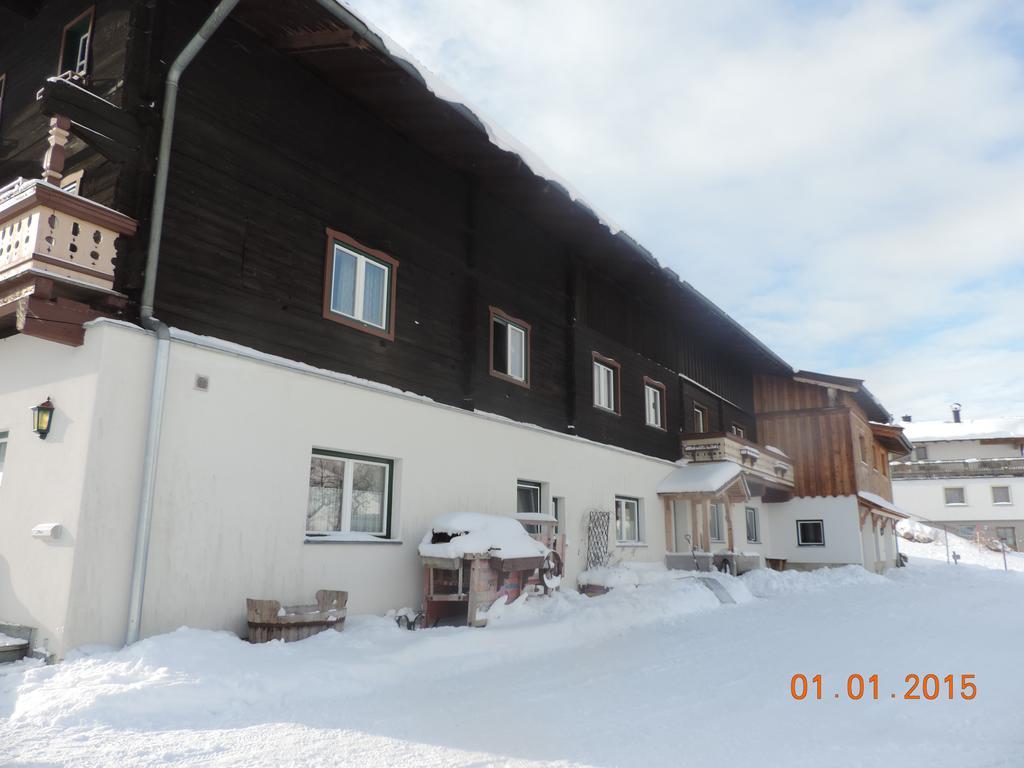 레오강 Pfindlhof B&B 외부 사진