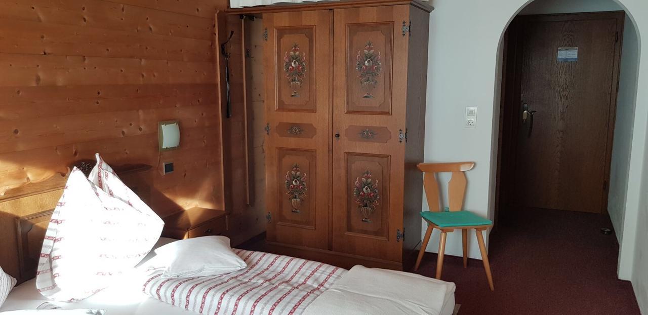 레오강 Pfindlhof B&B 외부 사진