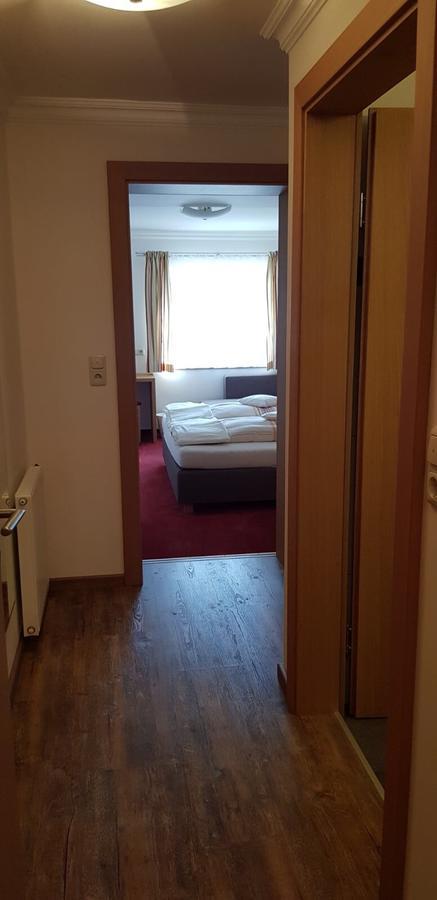 레오강 Pfindlhof B&B 외부 사진