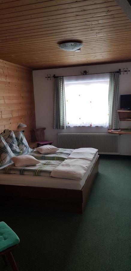 레오강 Pfindlhof B&B 외부 사진