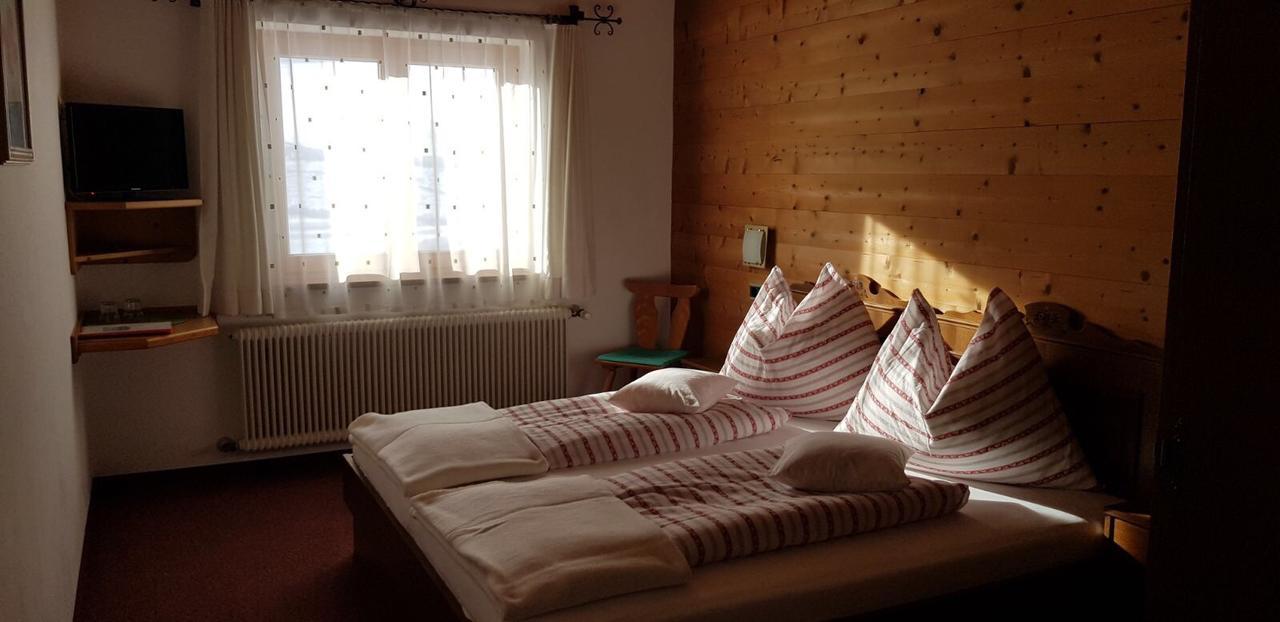 레오강 Pfindlhof B&B 외부 사진