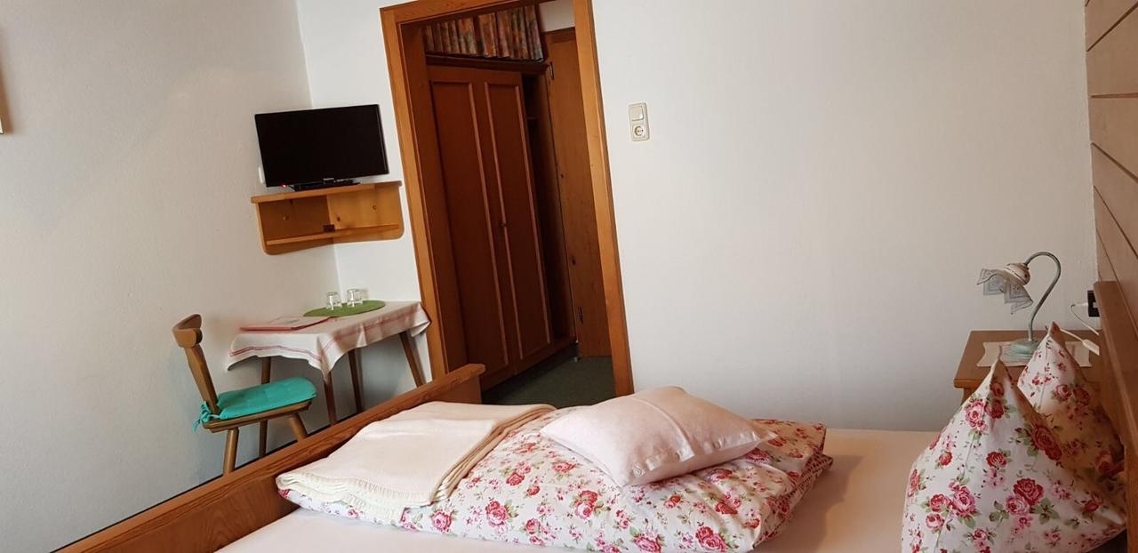 레오강 Pfindlhof B&B 외부 사진