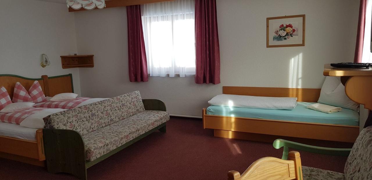 레오강 Pfindlhof B&B 외부 사진