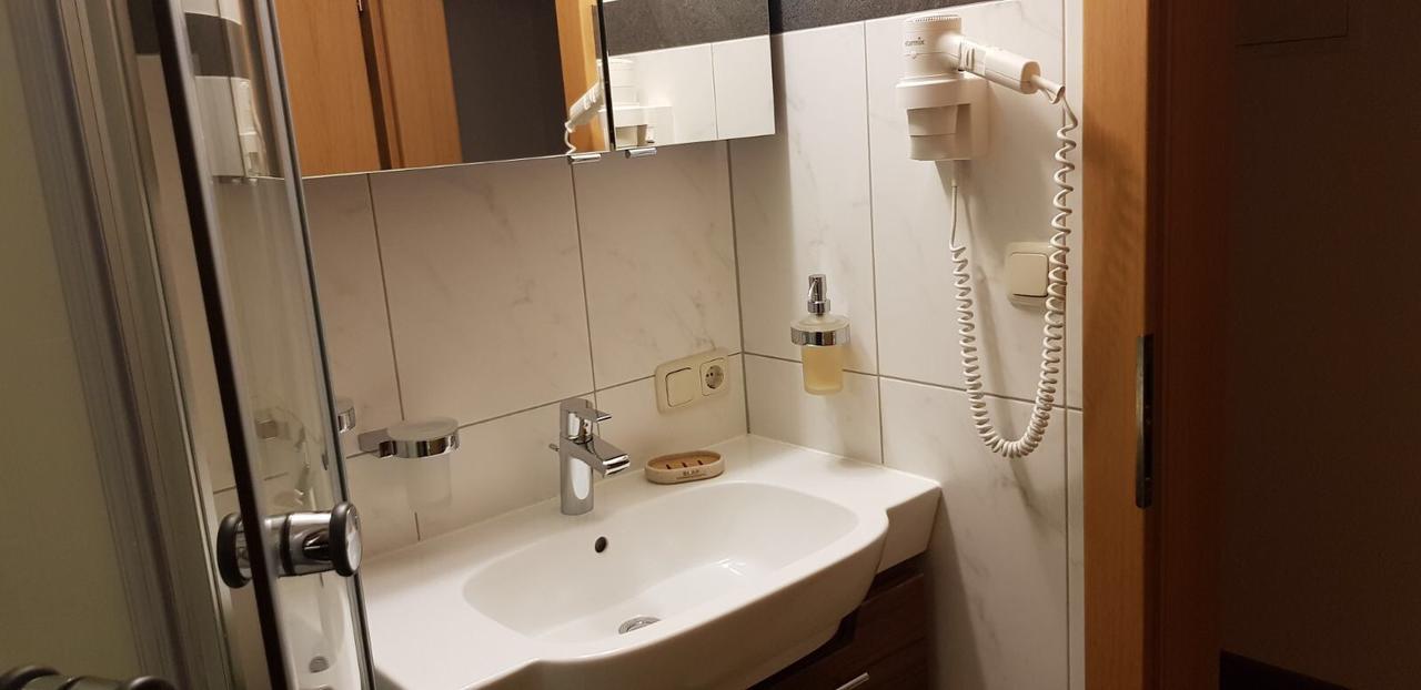 레오강 Pfindlhof B&B 외부 사진
